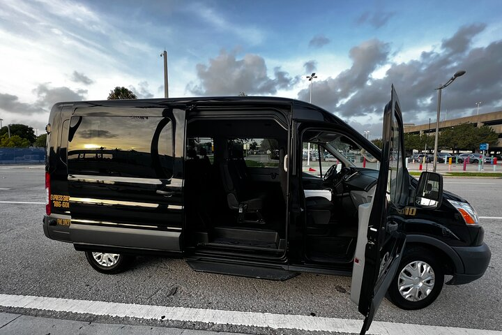 Van Up 14pax Ft Lauderdale Airport or Hotel to Port Mia or Hotel - Photo 1 of 3